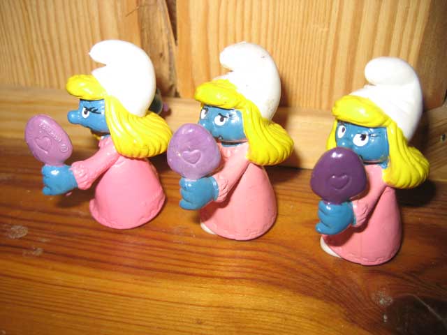 smurfette with applause